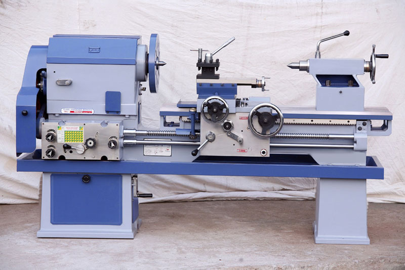 Medium Duty Lathe Machine